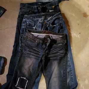 3 pair of jeans